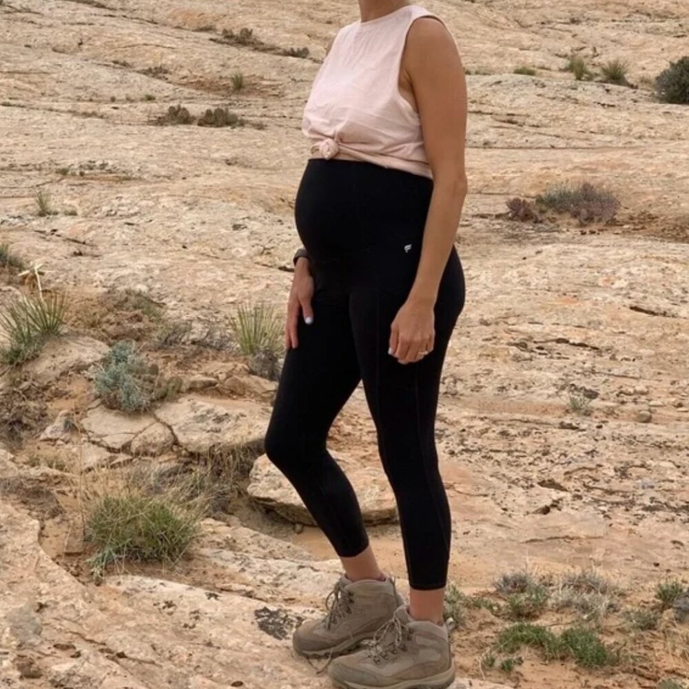 Fabletics SHORT PureLuxe High-Waisted Maternity 7/8 Leggings Pockets